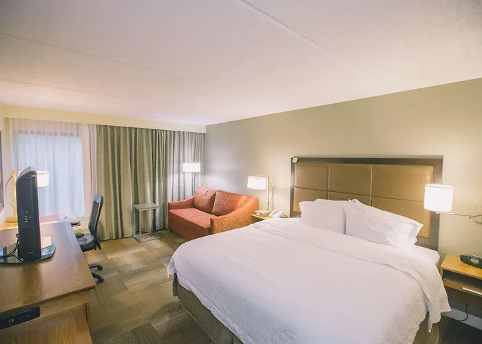 Hampton Tallahassee-central Hotel 3*