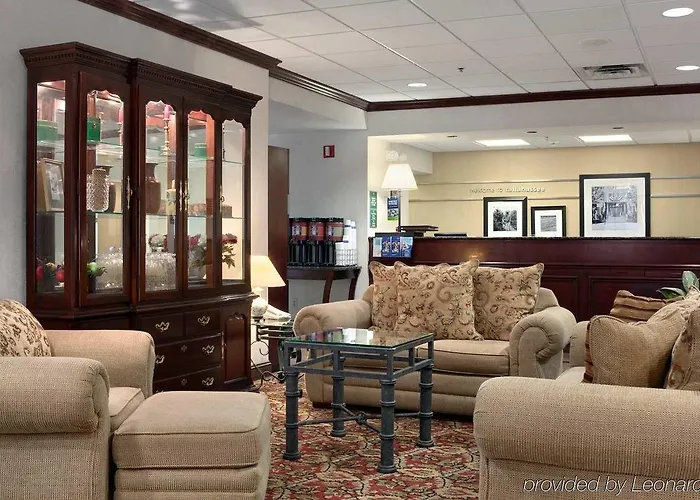 Hampton Tallahassee-central Hotel 3*