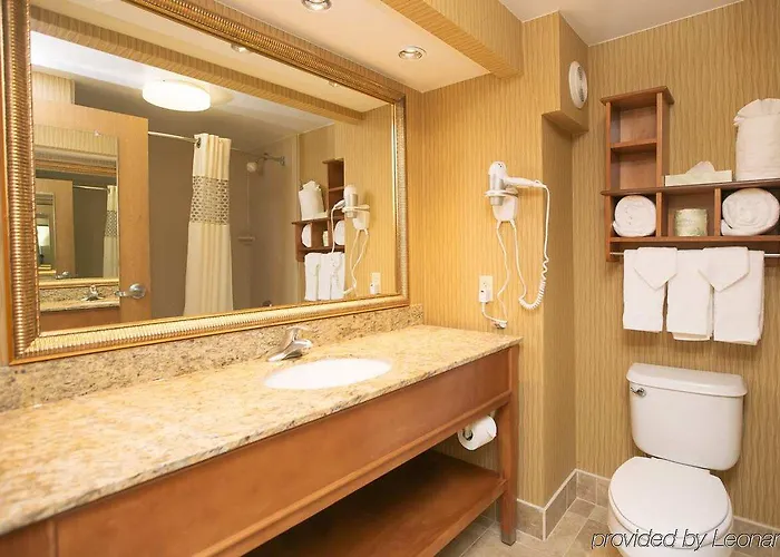 Hotel Hampton Tallahassee-central 3*