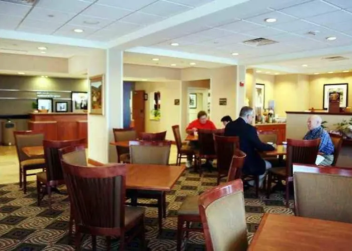 Hotel Hampton Tallahassee-central